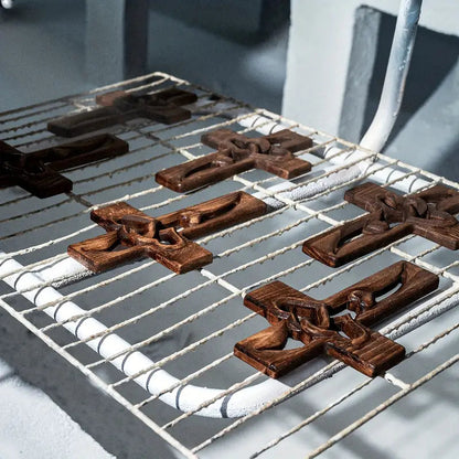 ❤️Interwoven Hearts Cross ✝️